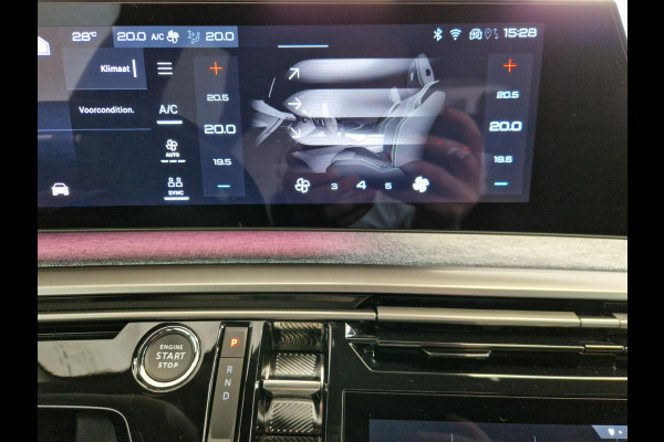 Peugeot E-3008 Allure 73 kWh | Trekhaak | Panoramic Navigation Pack