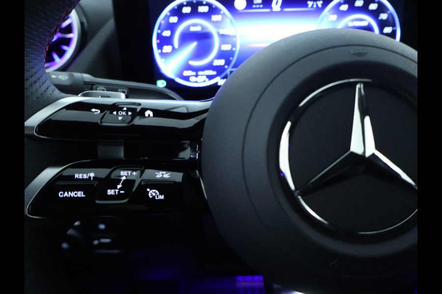 Mercedes-Benz EQA 250+ AMG Line LIMITED | Trekhaak | Parkeerpakket met achteruitrijcamera | KEYLESS-GO comfort pakket | EASY PACK achterklep | Sfeerverlichting | Dodehoekassistent | Premium pakket |
