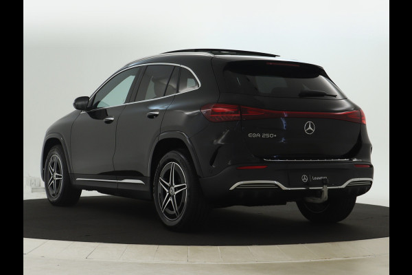 Mercedes-Benz EQA 250+ AMG Line LIMITED | Trekhaak | Parkeerpakket met achteruitrijcamera | KEYLESS-GO comfort pakket | EASY PACK achterklep | Sfeerverlichting | Dodehoekassistent | Premium pakket |