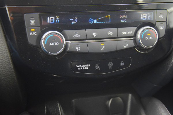 Nissan QASHQAI 1.3 DIG-T Business Edition TREKHAAK/PANORAMADAK/LED KOPLAMPEN
