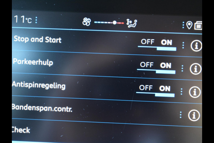 Peugeot 2008 1.2 Turbo 100pk Active | Navigatie | Parkeersensoren achter |