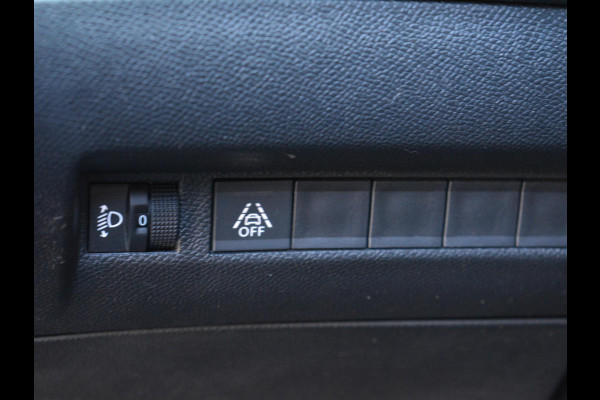 Peugeot 2008 1.2 Turbo 100pk Active | Navigatie | Parkeersensoren achter |