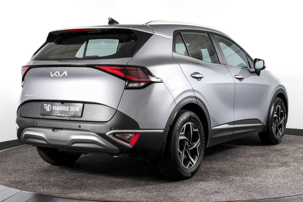 Kia Sportage 1.6 T-GDi MHEV 160 PK DynamicLine - Automaat | Afn. Trekhaak | Dig. Cockpit | Adapt. Cruise | Stuur-+Stuurverw. | PDC | Camera | NAV + App. Connect | ECC | LM 17" | 2832