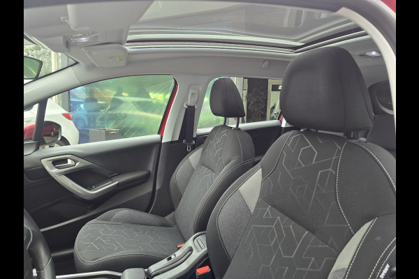 Peugeot 2008 1.2 110 PK | AUTOMAAT | 2E EIGENAAR | 12MND GARANTIE |