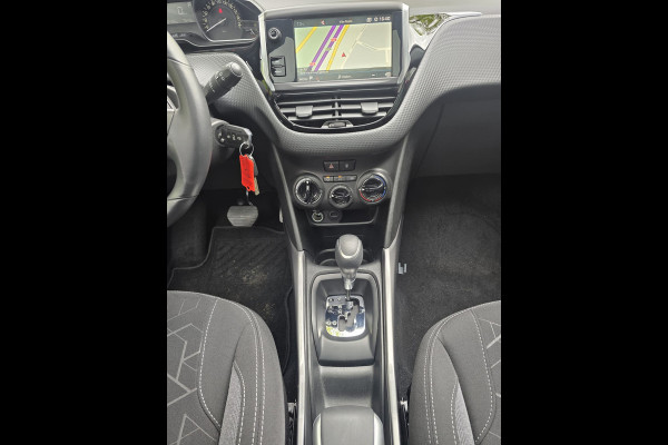 Peugeot 2008 1.2 110 PK | AUTOMAAT | 2E EIGENAAR | 12MND GARANTIE |