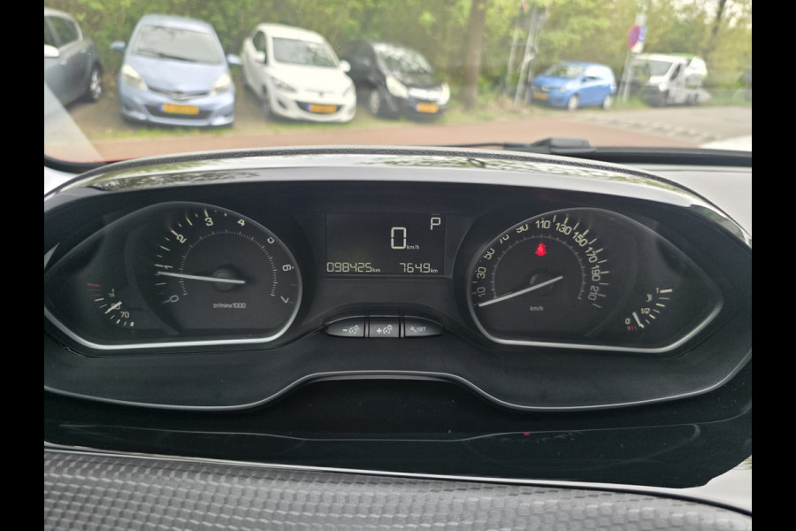 Peugeot 2008 1.2 110 PK | AUTOMAAT | 2E EIGENAAR | 12MND GARANTIE |