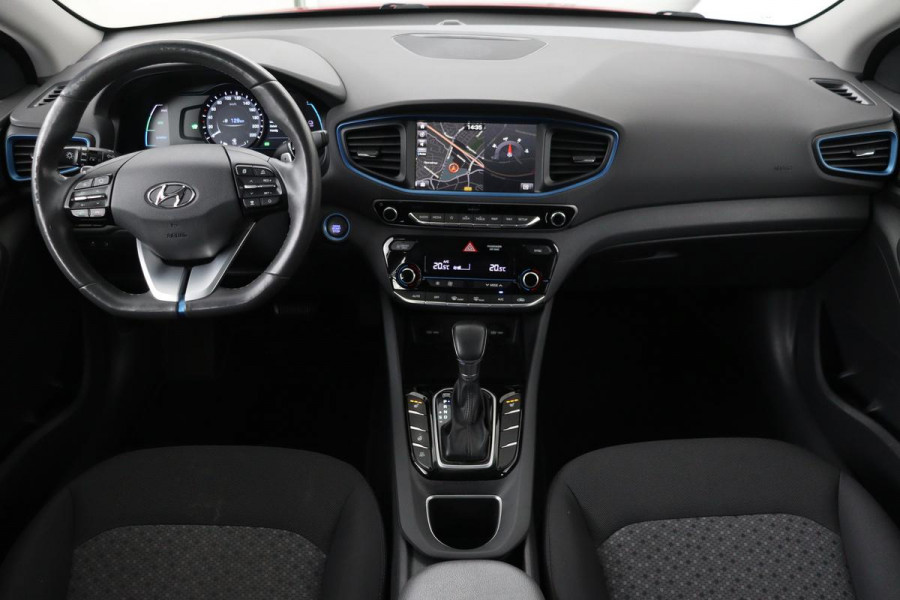 Hyundai IONIQ 1.6 GDI PHEV | Stoel & stuurverwarming | Adaptive cruise | Full LED | Camera | Carplay | Navigatie | Keyless | Climate control