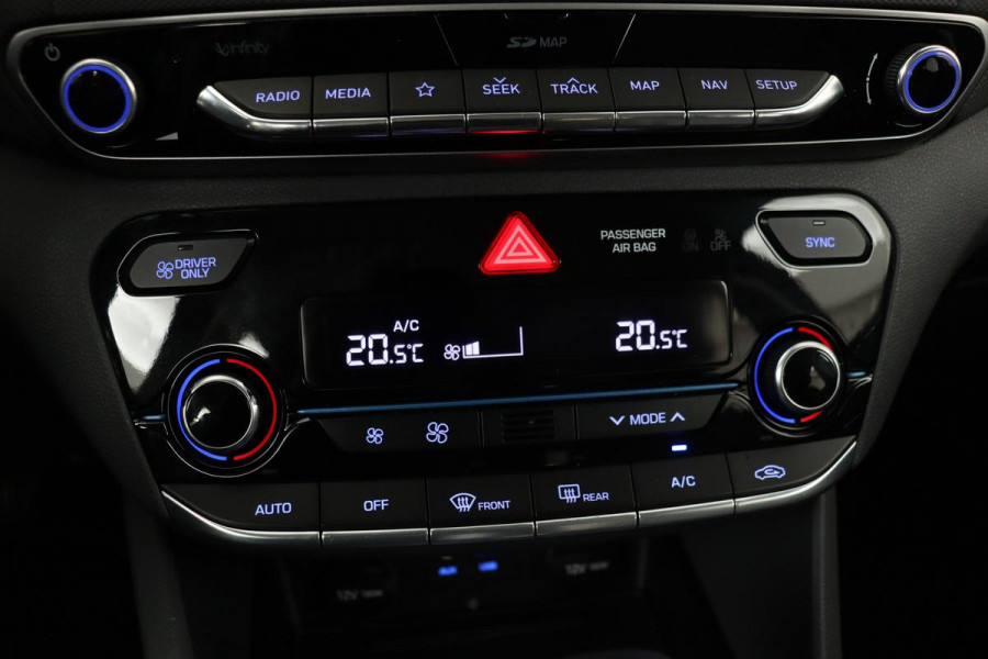 Hyundai IONIQ 1.6 GDI PHEV | Stoel & stuurverwarming | Adaptive cruise | Full LED | Camera | Carplay | Navigatie | Keyless | Climate control