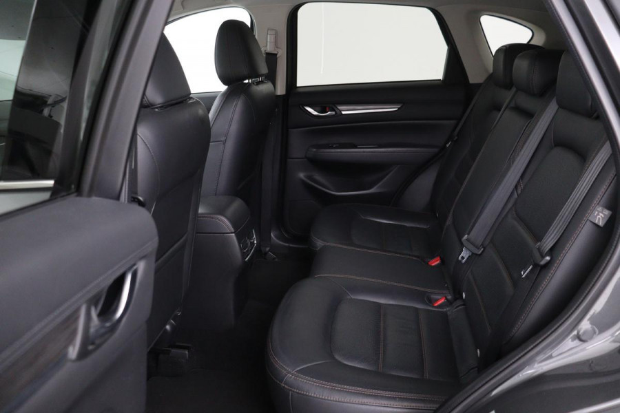 Mazda CX-5 2.0 SkyActiv-G 165 Luxury | Head-Up | Trekhaak | Leder | Stoel & stuurverwarming | 360 camera | Carplay | BOSE Sound | Full LED | Keyless | Memory | Achterbankverwarming