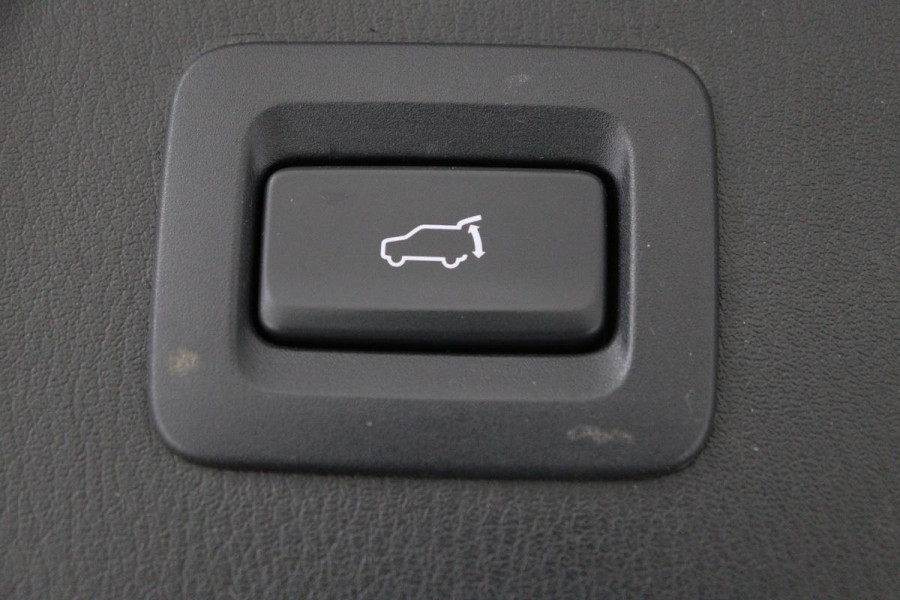 Mazda CX-5 2.0 SkyActiv-G 165 Luxury | Head-Up | Trekhaak | Leder | Stoel & stuurverwarming | 360 camera | Carplay | BOSE Sound | Full LED | Keyless | Memory | Achterbankverwarming
