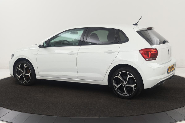 Volkswagen Polo 1.0 TSI Highline | Automaat | Stoelverwarming | Carplay | Navigatie | Climate control | Parkeerhulp | Cruise control | Bluetooth