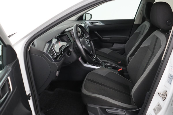 Volkswagen Polo 1.0 TSI Highline | Automaat | Stoelverwarming | Carplay | Navigatie | Climate control | Parkeerhulp | Cruise control | Bluetooth