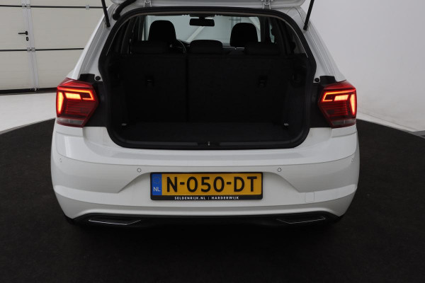 Volkswagen Polo 1.0 TSI Highline | Automaat | Stoelverwarming | Carplay | Navigatie | Climate control | Parkeerhulp | Cruise control | Bluetooth