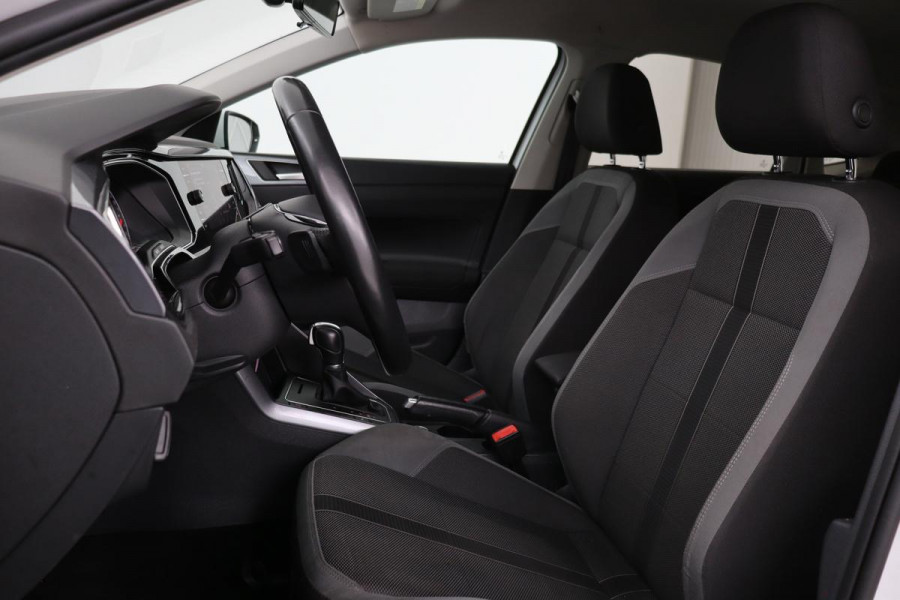 Volkswagen Polo 1.0 TSI Highline | Automaat | Stoelverwarming | Carplay | Navigatie | Climate control | Parkeerhulp | Cruise control | Bluetooth