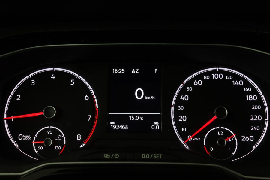 Volkswagen Polo 1.0 TSI Highline | Automaat | Stoelverwarming | Carplay | Navigatie | Climate control | Parkeerhulp | Cruise control | Bluetooth