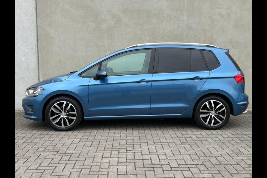 Volkswagen Golf Sportsvan 1.4 TSI Highline Xenon 17' Massage