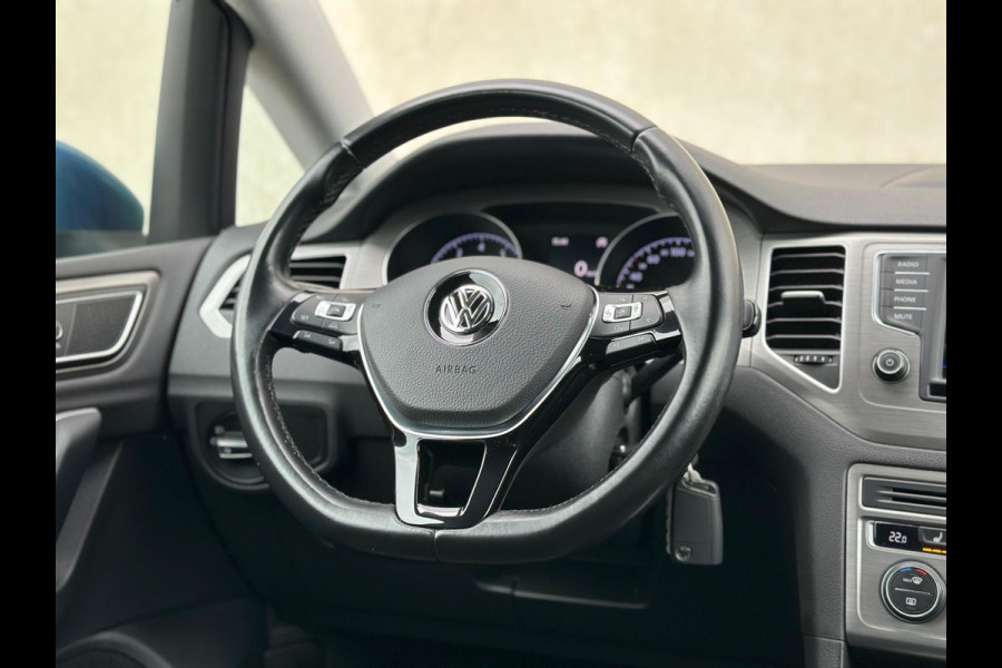 Volkswagen Golf Sportsvan 1.4 TSI Highline Xenon 17' Massage