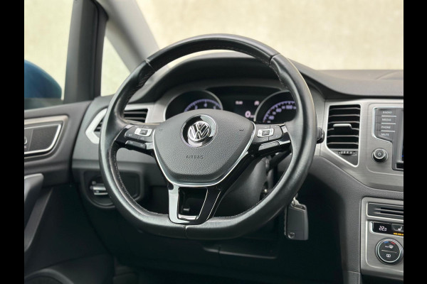 Volkswagen Golf Sportsvan 1.4 TSI Highline Xenon 17' Massage