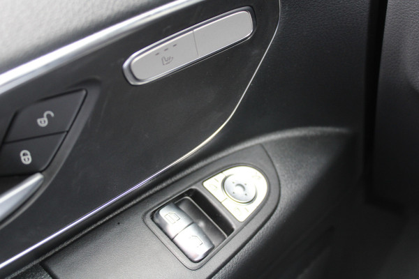 Mercedes-Benz Vito 114CDI L2 Pro - Distronic - 360 camera - Multibeam LED - Betimmering - Trekhaak 2500kg - Navigatie - Rijklaar