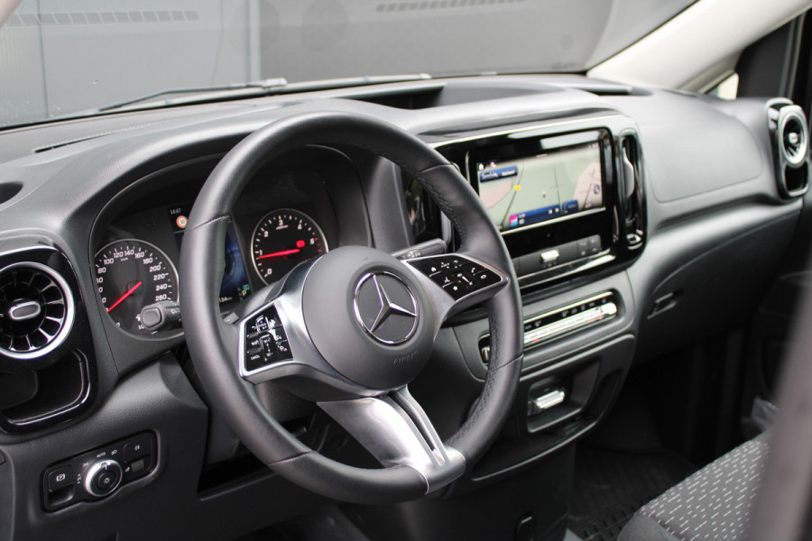 Mercedes-Benz Vito 114CDI L2 Pro - Distronic - 360 camera - Multibeam LED - Betimmering - Trekhaak 2500kg - Navigatie - Rijklaar