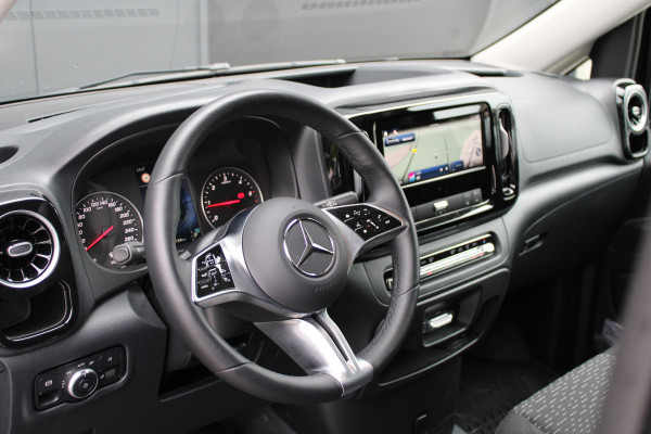 Mercedes-Benz Vito 114CDI L2 Pro - Distronic - 360 camera - Multibeam LED - Betimmering - Trekhaak 2500kg - Navigatie - Rijklaar