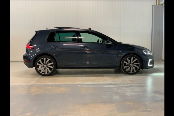 Volkswagen Golf 1.4 TSI PHEV GTE | PANO | ACC | CAMERA | MISTLAMPEN