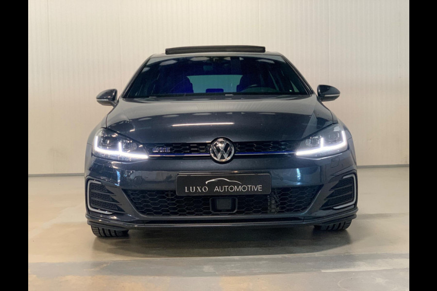 Volkswagen Golf 1.4 TSI PHEV GTE | PANO | ACC | CAMERA | MISTLAMPEN