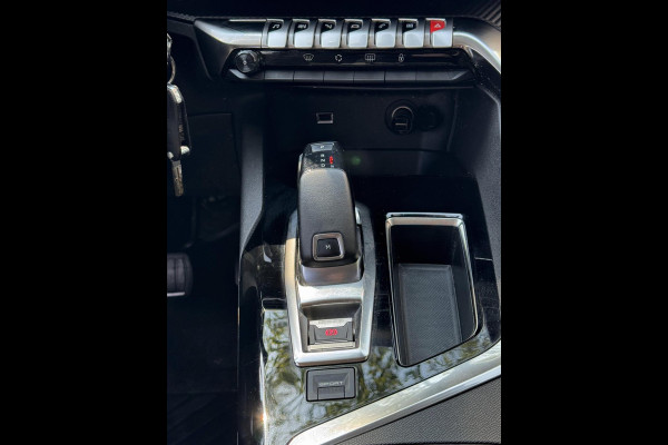 Peugeot 3008 1.2 PureTech STYLE Edition - Navigatie/Apple CarPlay I LED I PDC I Airco I Sport velgen I Dealer onderhouden
