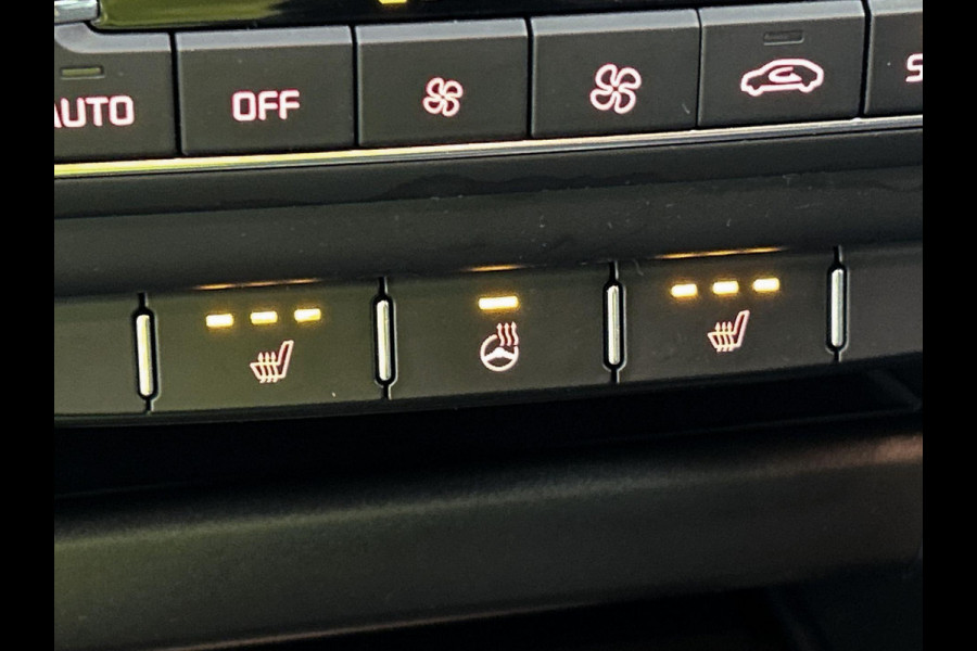 Kia Ceed 1.0 T-GDi DynamicLine (Goed onderhouden, PDC, Stoel en stuur verwarming, Cruise control, Lane Assist, Etc)