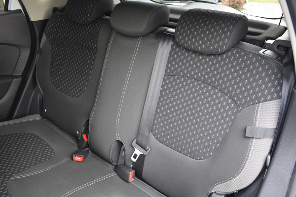 Renault Captur 0.9 TCe Intens / Navigatie / 17" LM / Sensoren achter / Carplay / Keyless