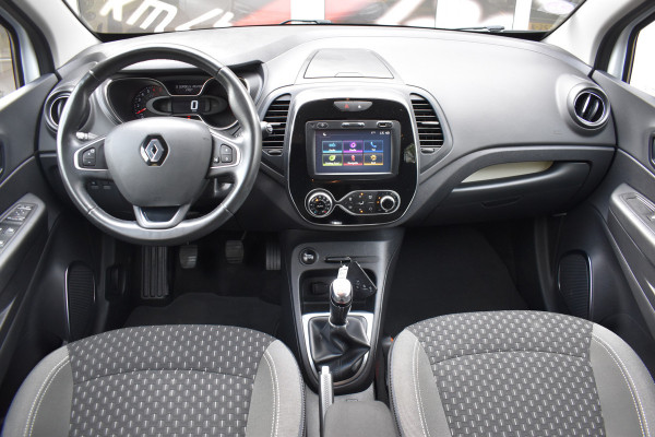 Renault Captur 0.9 TCe Intens / Navigatie / 17" LM / Sensoren achter / Carplay / Keyless