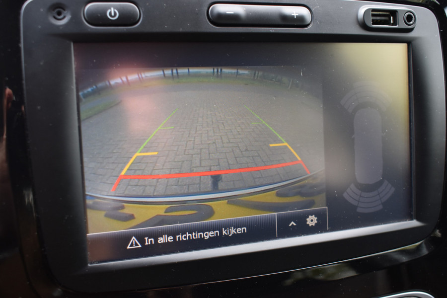 Renault Captur 0.9 TCe Intens / Navigatie / 17" LM / Sensoren achter / Carplay / Keyless