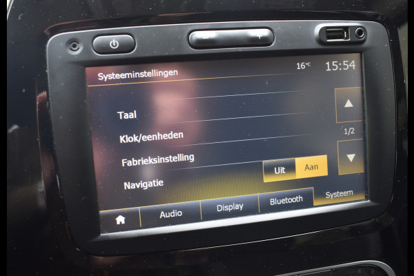 Renault Captur 0.9 TCe Intens / Navigatie / 17" LM / Sensoren achter / Carplay / Keyless