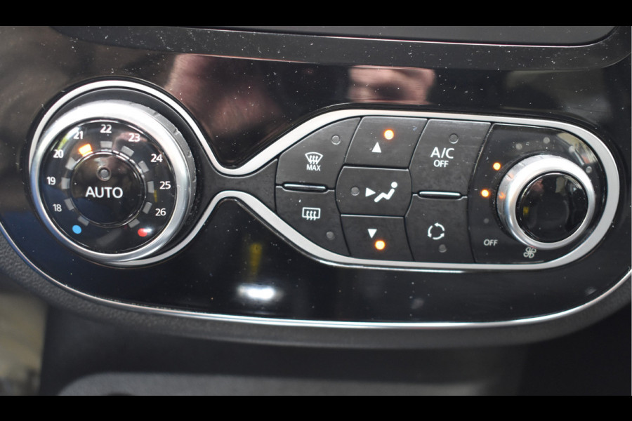 Renault Captur 0.9 TCe Intens / Navigatie / 17" LM / Sensoren achter / Carplay / Keyless