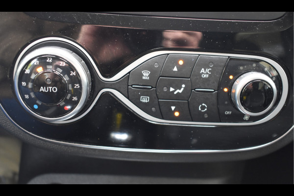 Renault Captur 0.9 TCe Intens / Navigatie / 17" LM / Sensoren achter / Carplay / Keyless