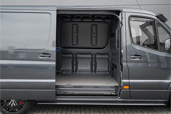 Mercedes-Benz Sprinter 319 1.9 CDI L2H1 Black Pack Luxe BPM Vrij Trekhaak