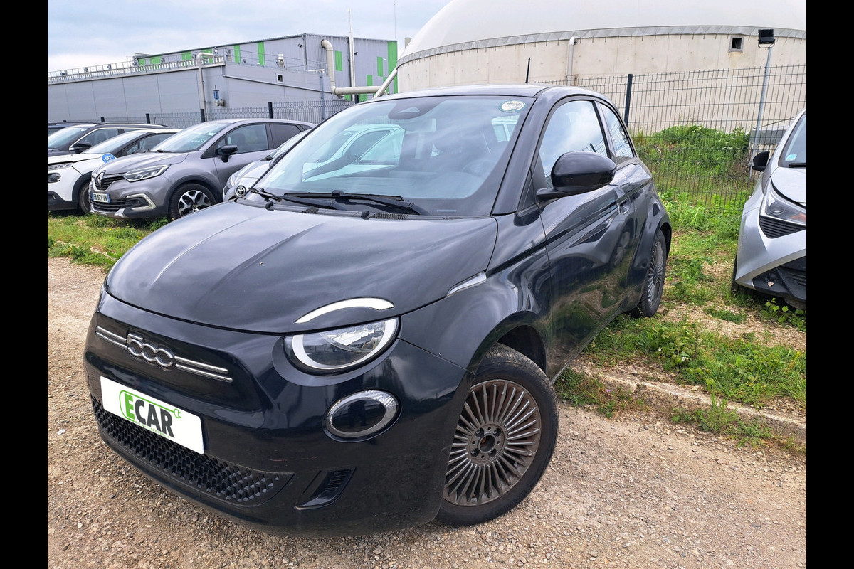 Fiat 500E Icon 3+1 42 kWh | Navigatie | Pdc | Fiat 500E Icon 3+1 42 kWh | Navigatie | Pdc |