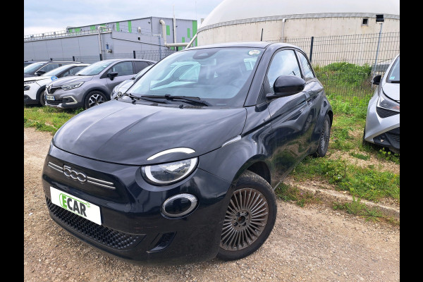 Fiat 500E Icon 3+1 42 kWh | Navigatie | Pdc |