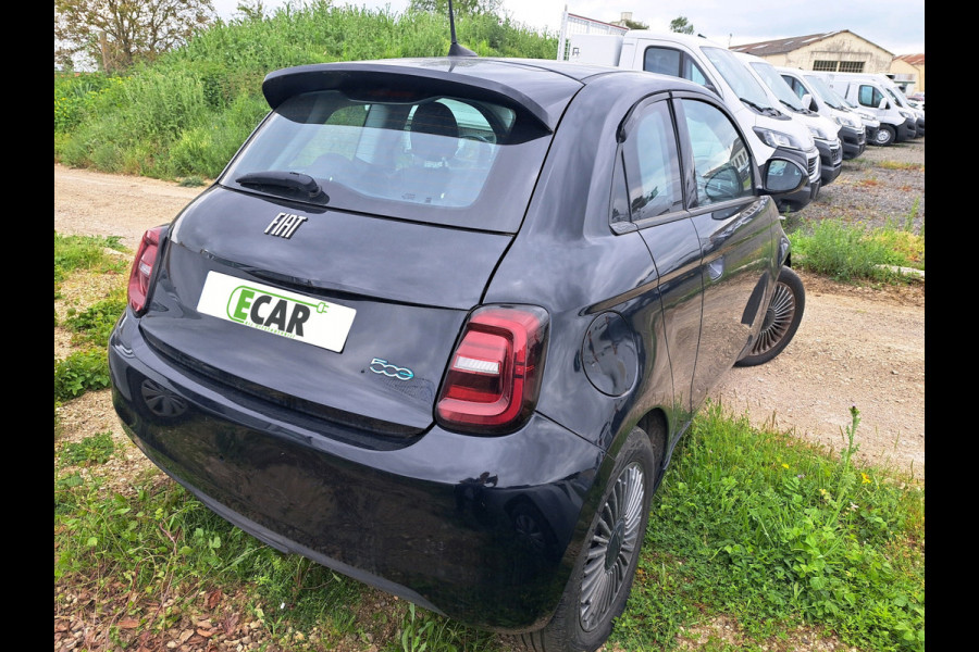 Fiat 500E Icon 3+1 42 kWh | Navigatie | Pdc |