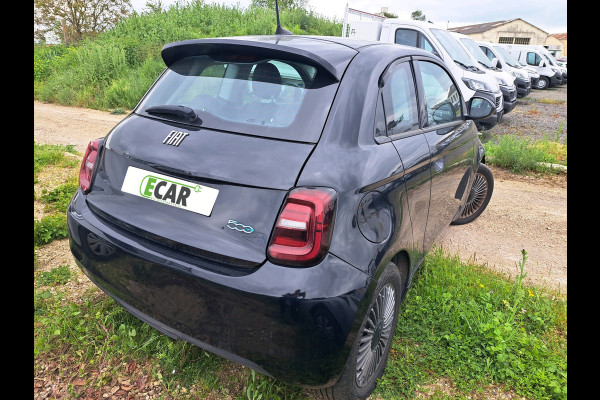Fiat 500E Icon 3+1 42 kWh | Navigatie | Pdc |