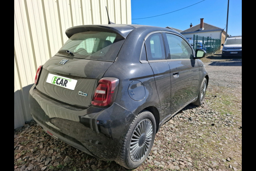 Fiat 500E Icon 3+1 42 kWh | Pdc | LM Velgen |