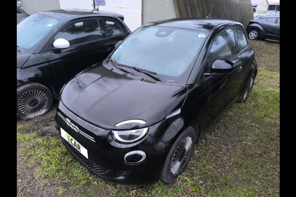 Fiat 500E Icon 3+1 42 kWh | LM Velgen | Pdc |