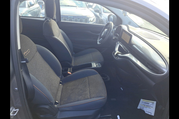 Fiat 500E Icon 3+1 42 kWh | Navigatie | LM Velgen |