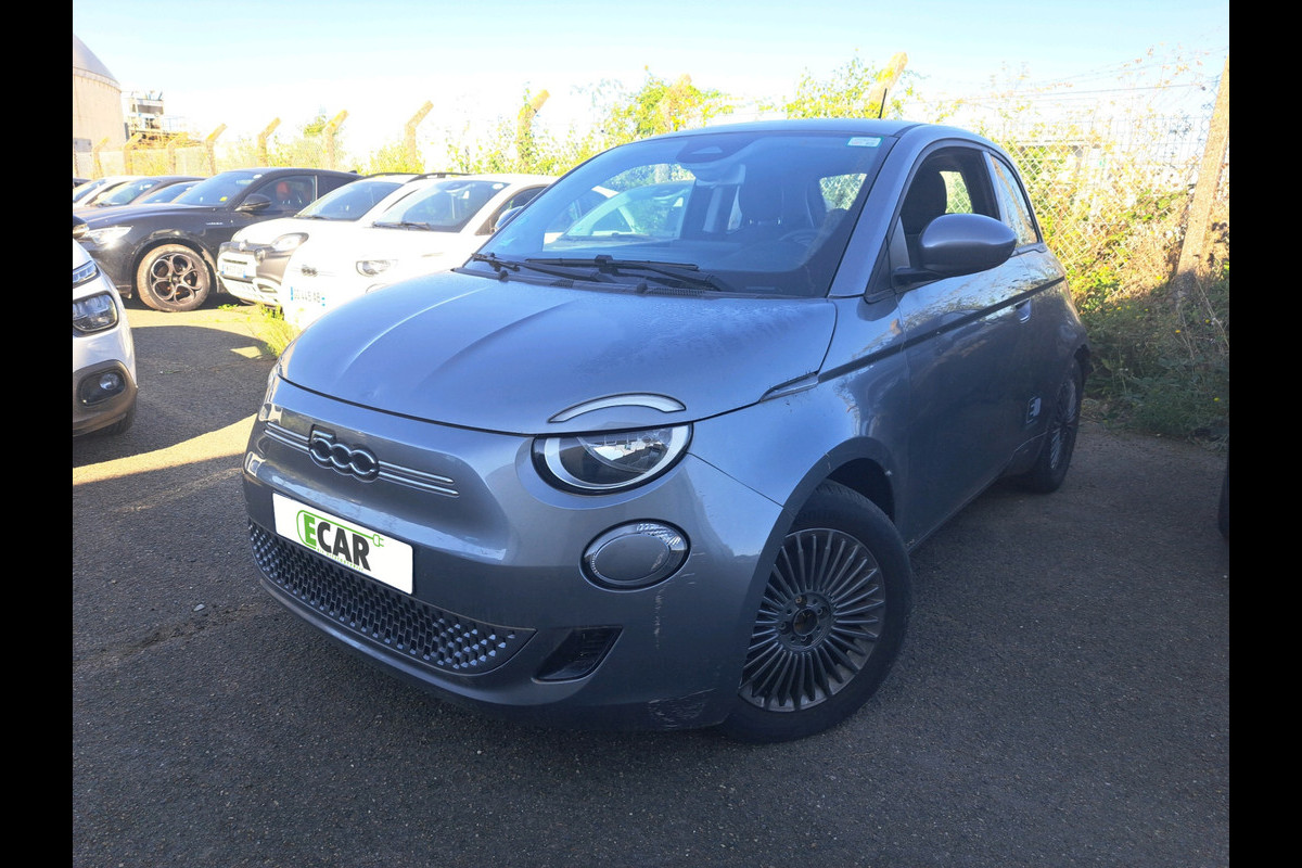 Fiat 500E Icon 3+1 42 kWh | Navigatie | LM Velgen | Fiat 500E Icon 3+1 42 kWh | Navigatie | LM Velgen |