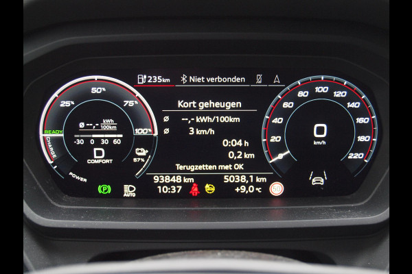 Audi Q4 e-tron 40 Launch edition S Competition 77 kWh | Camera | Apple Carplay | Cruise Control | Trekhaak |