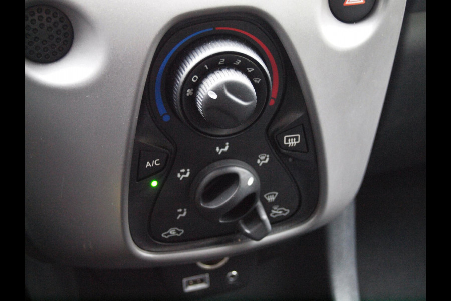 Peugeot 108 1.0 e-VTi Active | DAB | Bluetooth | Airco | Dealeronderhouden |