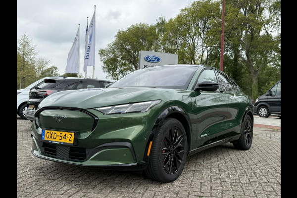 Ford Mustang Mach-E Extended Premium RWD 98 kWh B&O Audio | Panorama dak | Afneembare Trekhaak | Zwarte Velgen