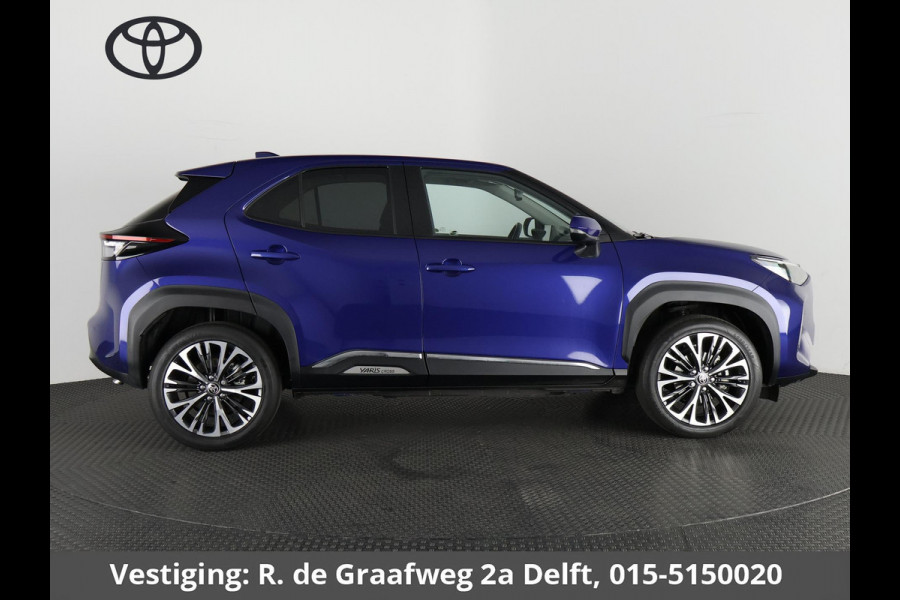 Toyota Yaris Cross 1.5 Hybrid Executive | Panoramadak | JBL-Audio | Parkeersensoren Voor & Achter |
