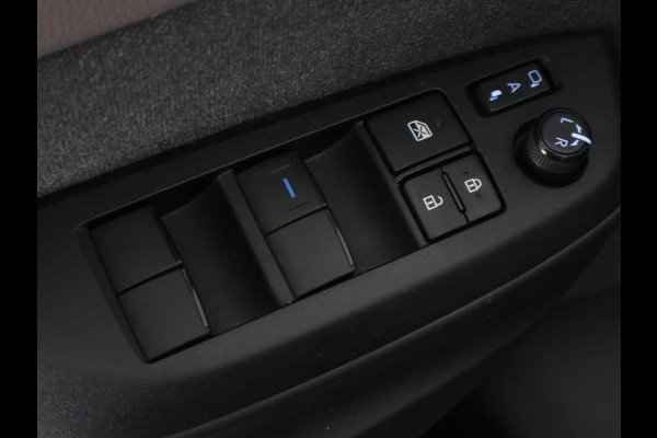 Toyota Yaris Cross 1.5 Hybrid Executive | Panoramadak | JBL-Audio | Parkeersensoren Voor & Achter |