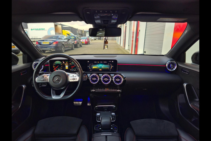 Mercedes-Benz A-Klasse 220 Premium Plus AMG-Line VOL